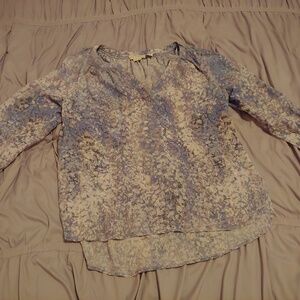 Cynthia Rowley 100%silk bluish gray 3/4 sleeve top